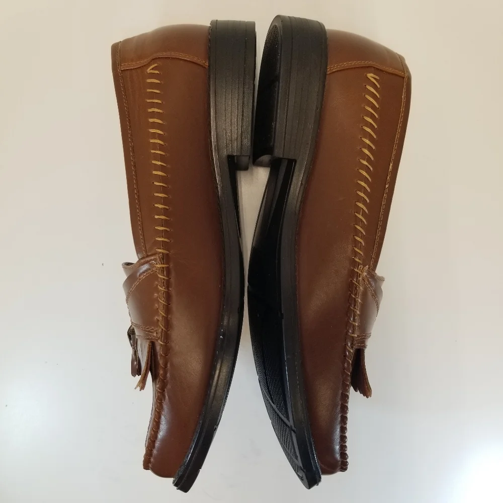 Deer Stags Herman Men Sz 10.5W Cognac Faux Leather Loafer Kiltie Tassels Slip On